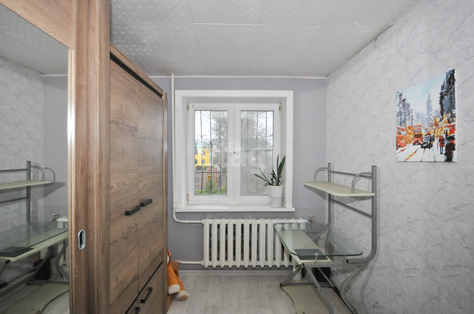 Продажа 4-комнатной квартиры, Южно-Сахалинск, Сахалинская область,  Южно-Сахалинск