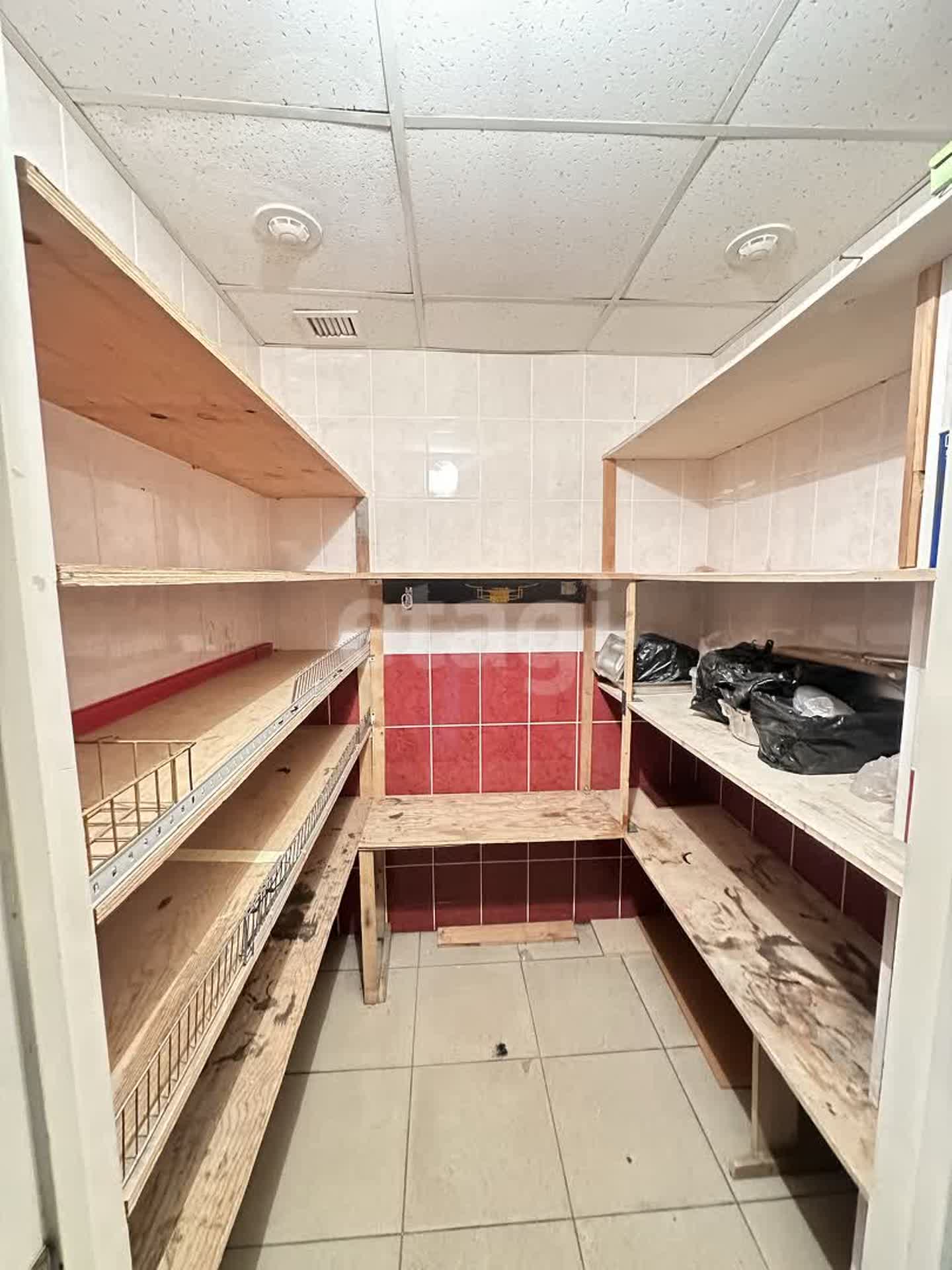 Аренда коммерческой недвижимости, 200м <sup>2</sup>, Южно-Сахалинск, Сахалинская область,  Южно-Сахалинск