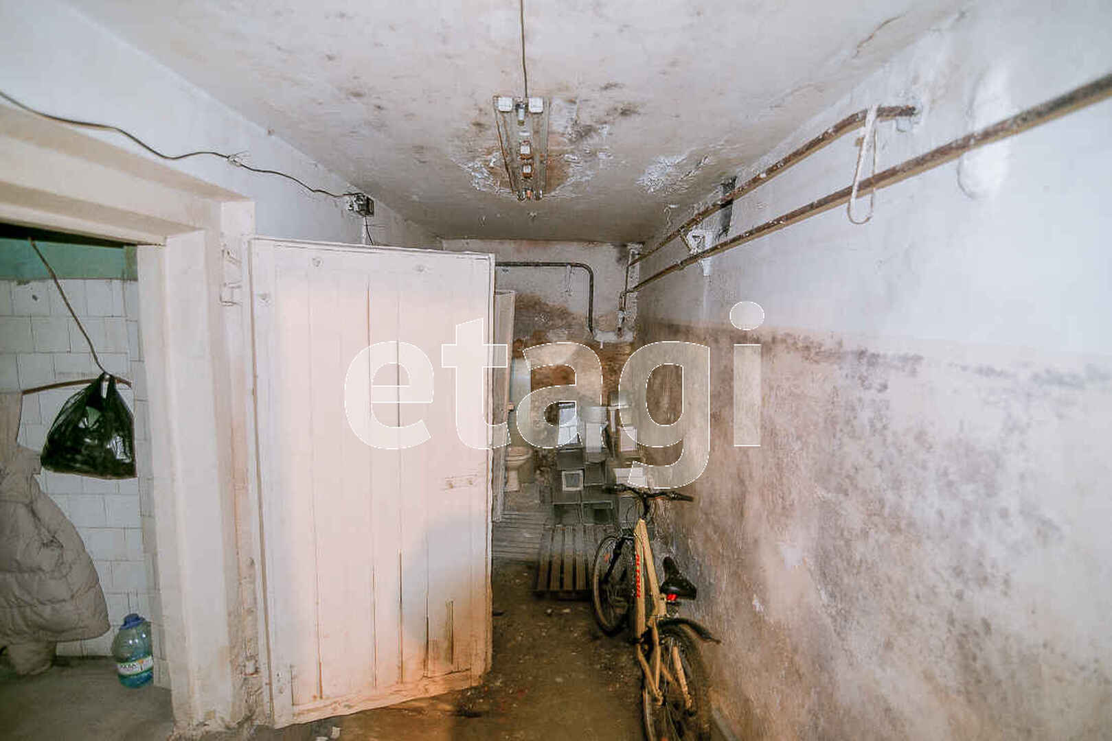 Продажа коммерческой недвижимости, 180м <sup>2</sup>, Южно-Сахалинск, Сахалинская область,  Южно-Сахалинск