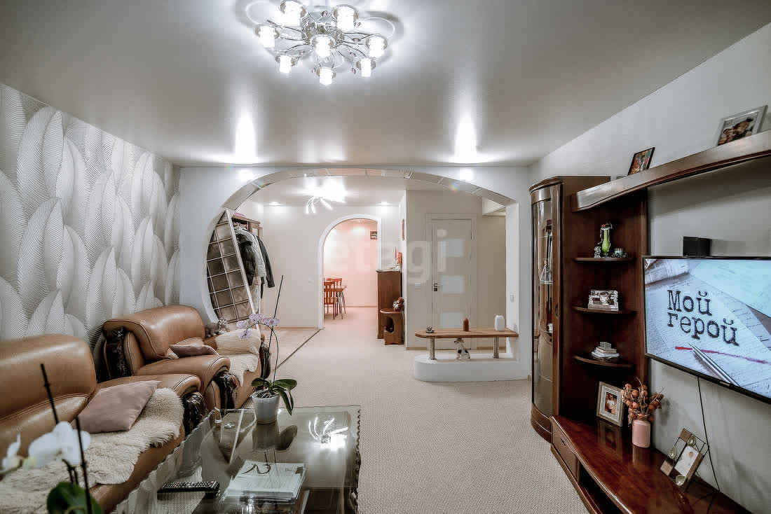 Продажа 3-комнатной квартиры, Южно-Сахалинск, Сахалинская область,  Южно-Сахалинск