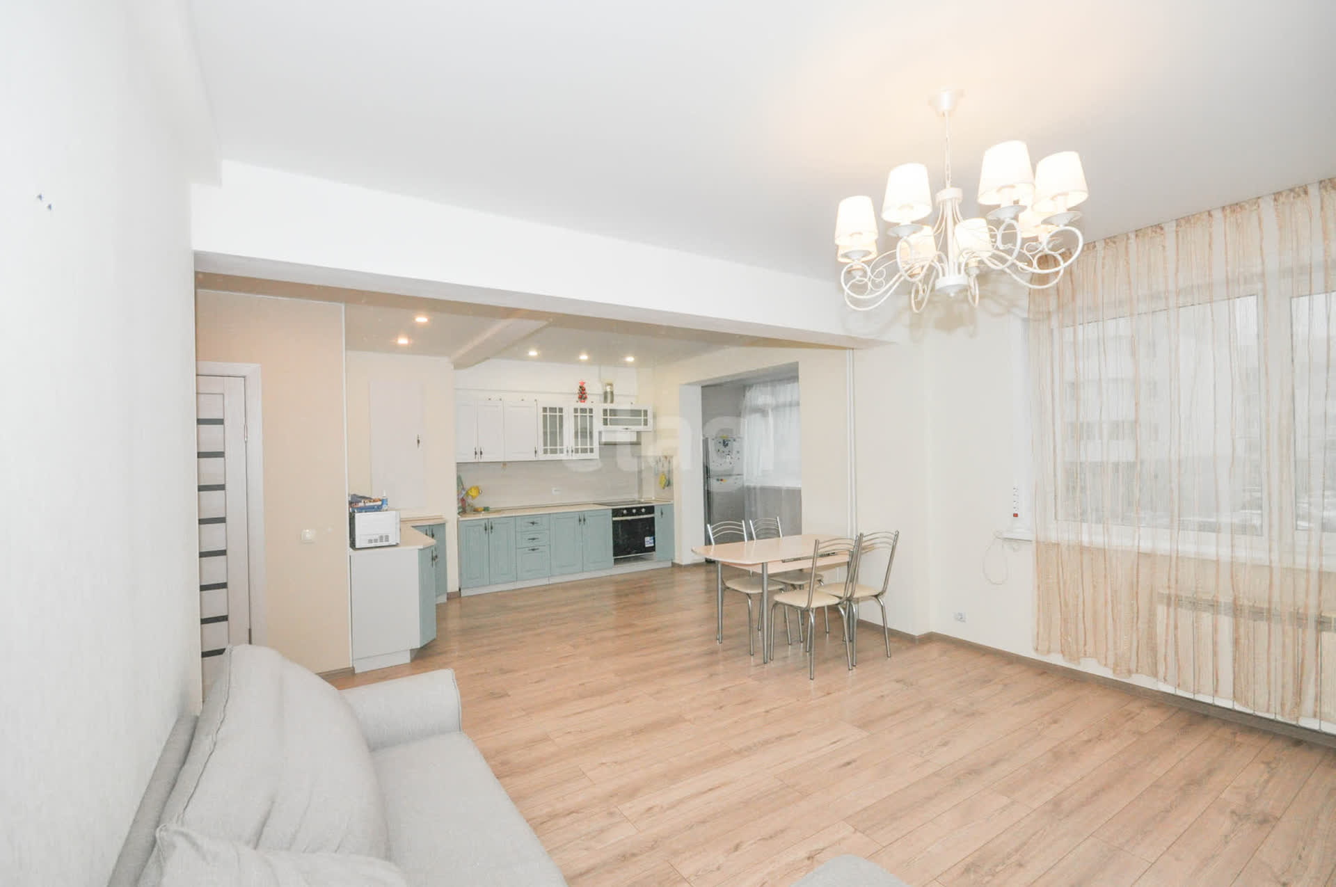 Продажа 2-комнатной квартиры, Южно-Сахалинск, Сахалинская область,  Южно-Сахалинск