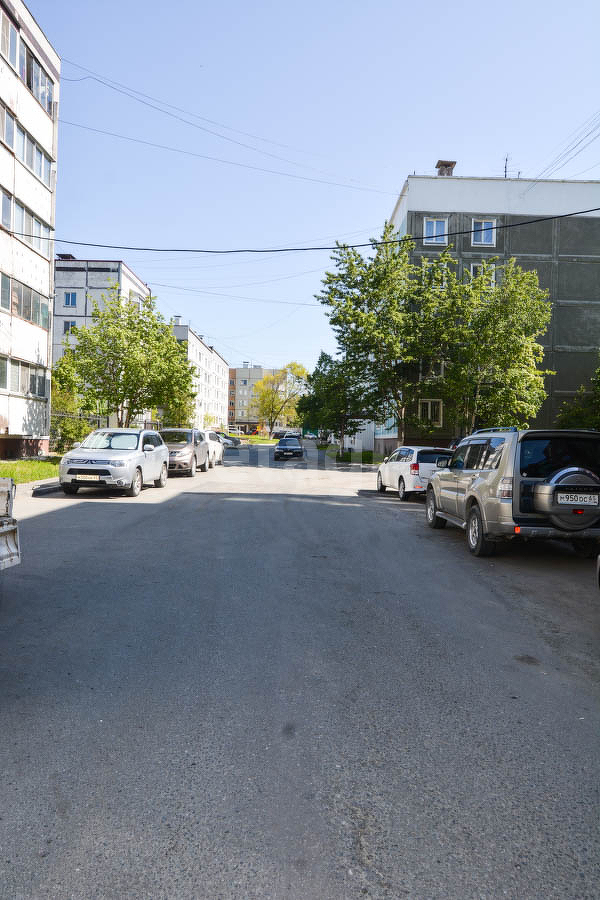 Продажа 3-комнатной квартиры, Южно-Сахалинск, Сахалинская область,  Южно-Сахалинск