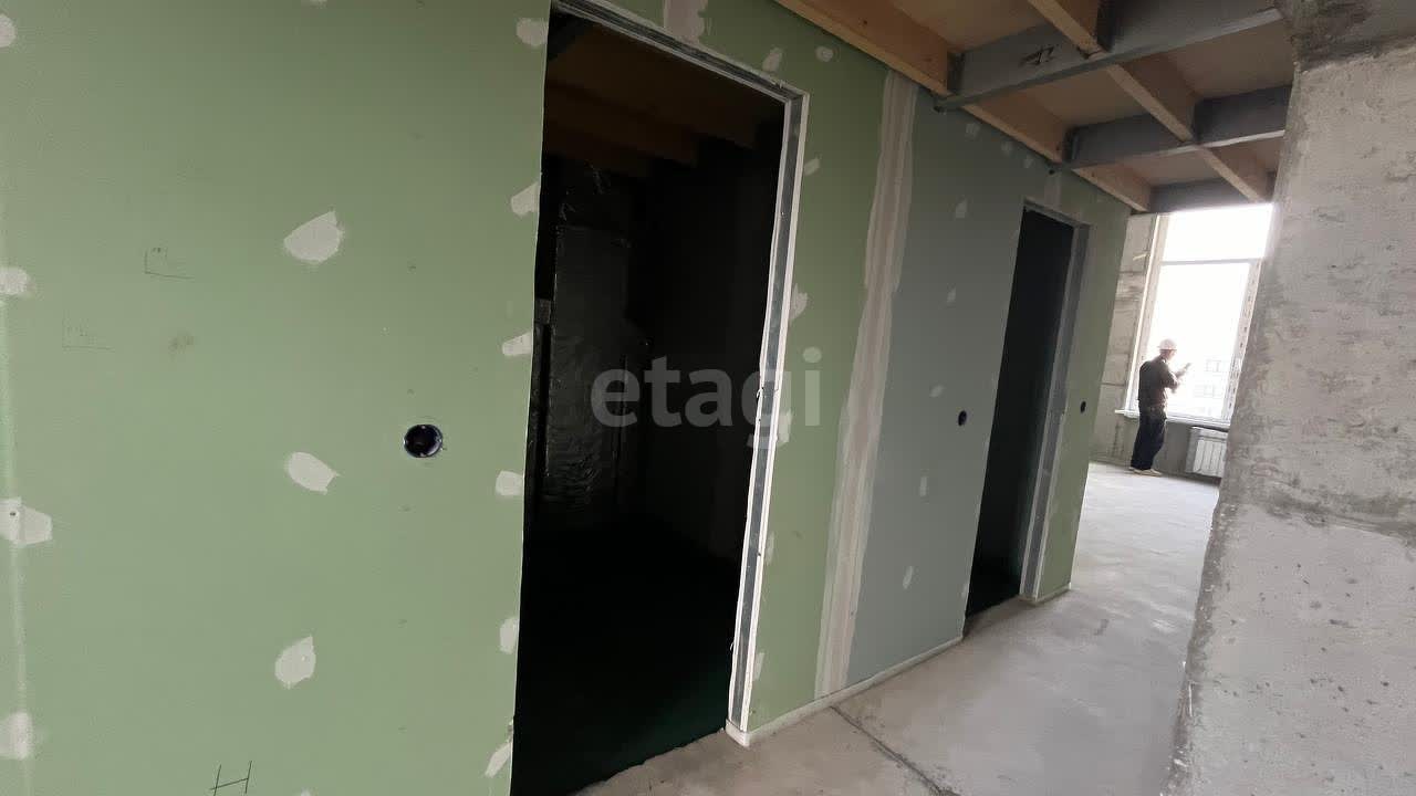 Продажа 4-комнатной квартиры, Южно-Сахалинск, Сахалинская область,  Южно-Сахалинск