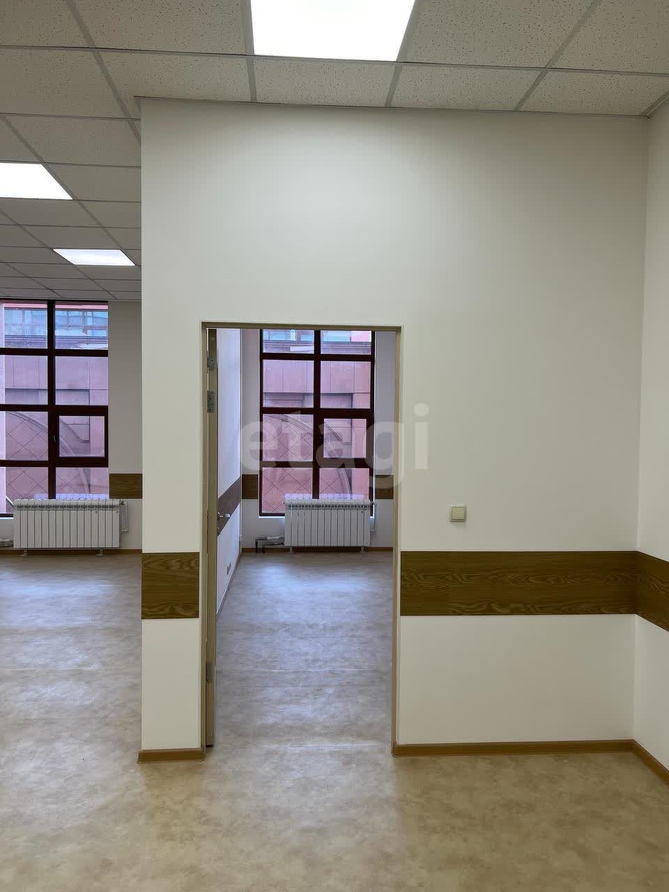 Аренда коммерческой недвижимости, 84м <sup>2</sup>, Южно-Сахалинск, Сахалинская область,  Южно-Сахалинск