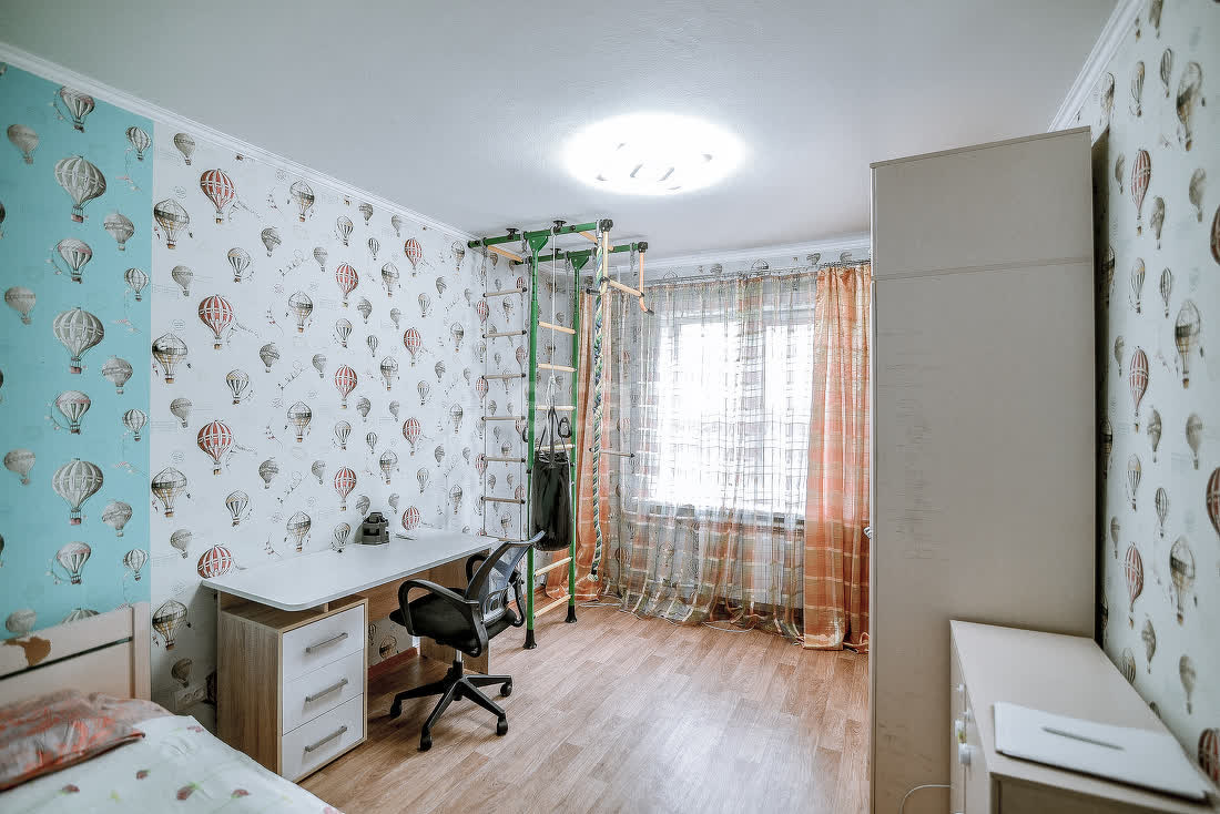 Продажа 3-комнатной квартиры, Южно-Сахалинск, Сахалинская область,  Южно-Сахалинск