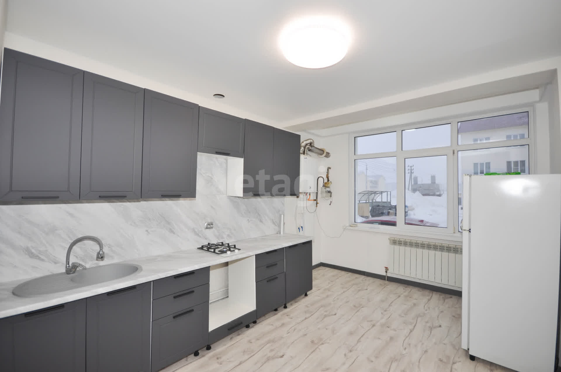 Продажа 2-комнатной квартиры, Южно-Сахалинск, Сахалинская область,  Южно-Сахалинск