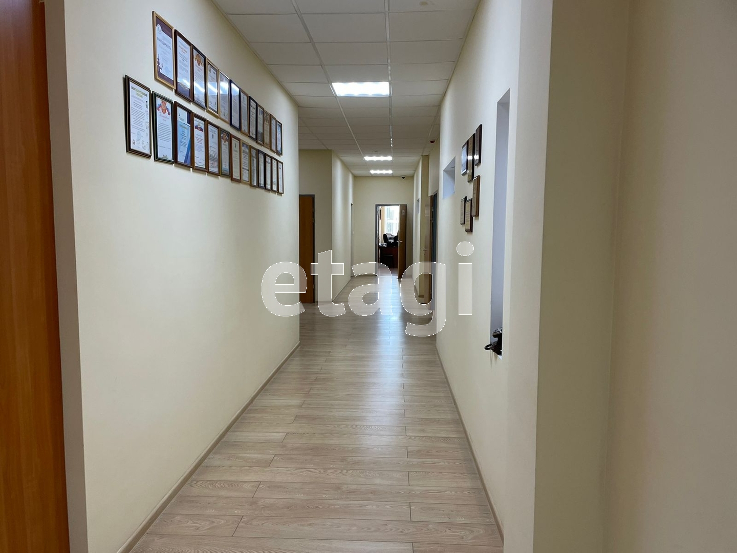 Продажа коммерческой недвижимости, 734м <sup>2</sup>, Южно-Сахалинск, Сахалинская область,  Южно-Сахалинск