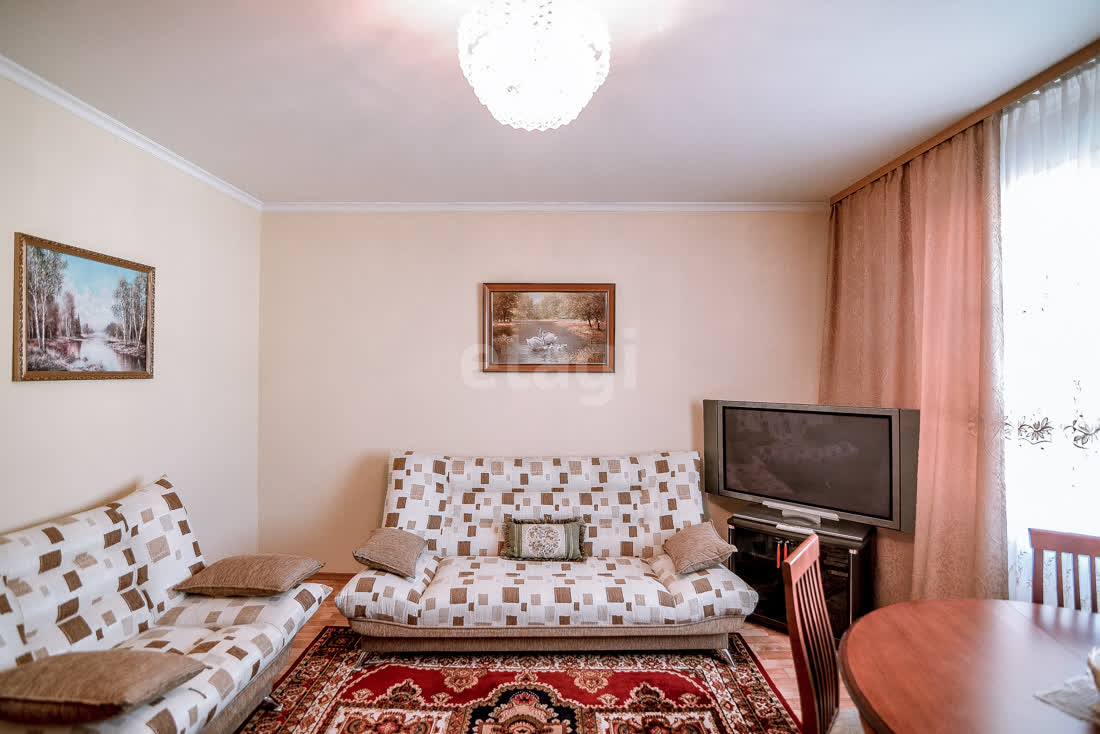 Продажа 4-комнатной квартиры, Южно-Сахалинск, Сахалинская область,  Южно-Сахалинск