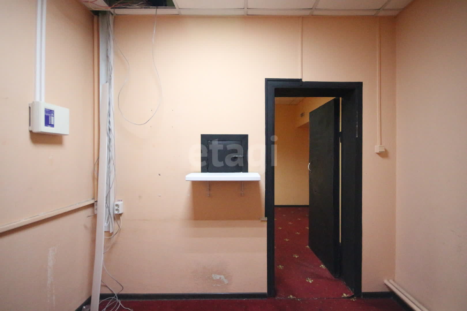 Аренда коммерческой недвижимости, 320м <sup>2</sup>, Новый Уренгой, Ямало-Ненецкий АО,  Новый Уренгой