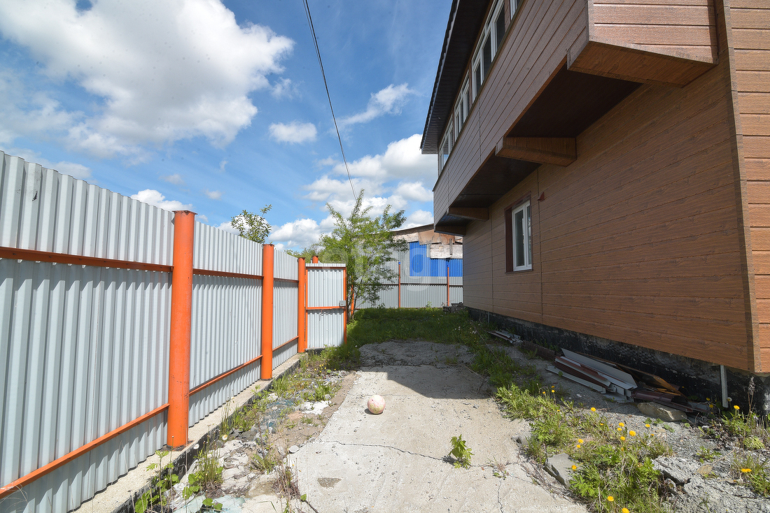 Продажа дома, 201м <sup>2</sup>, 8 сот., Южно-Сахалинск, Сахалинская область,  Южно-Сахалинск