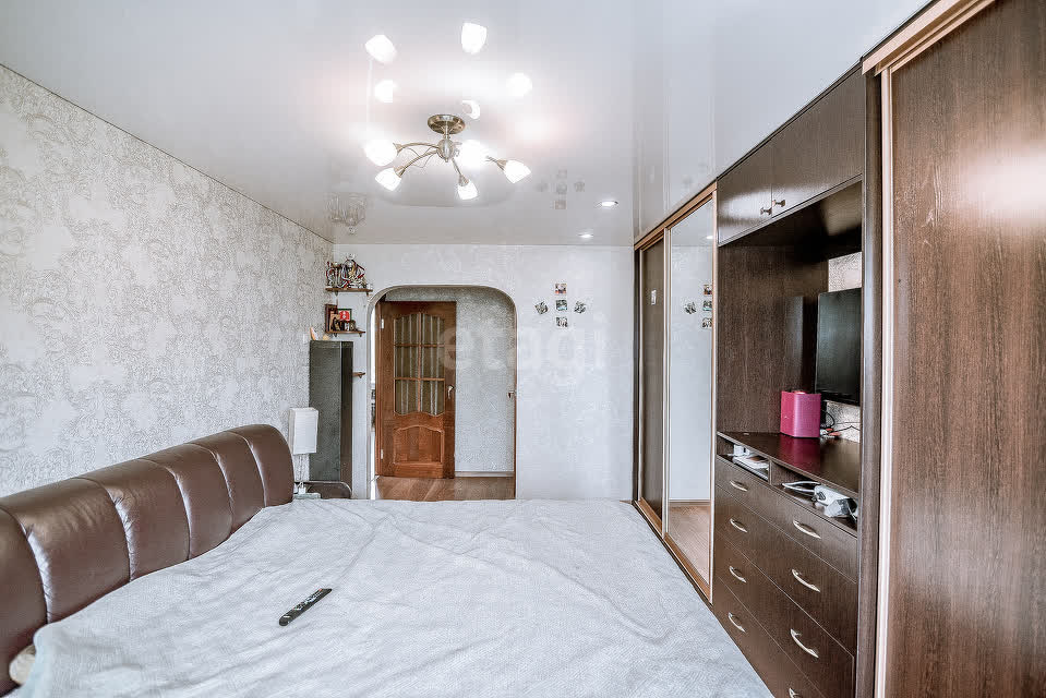 Продажа 2-комнатной квартиры, Южно-Сахалинск, Сахалинская область,  Южно-Сахалинск