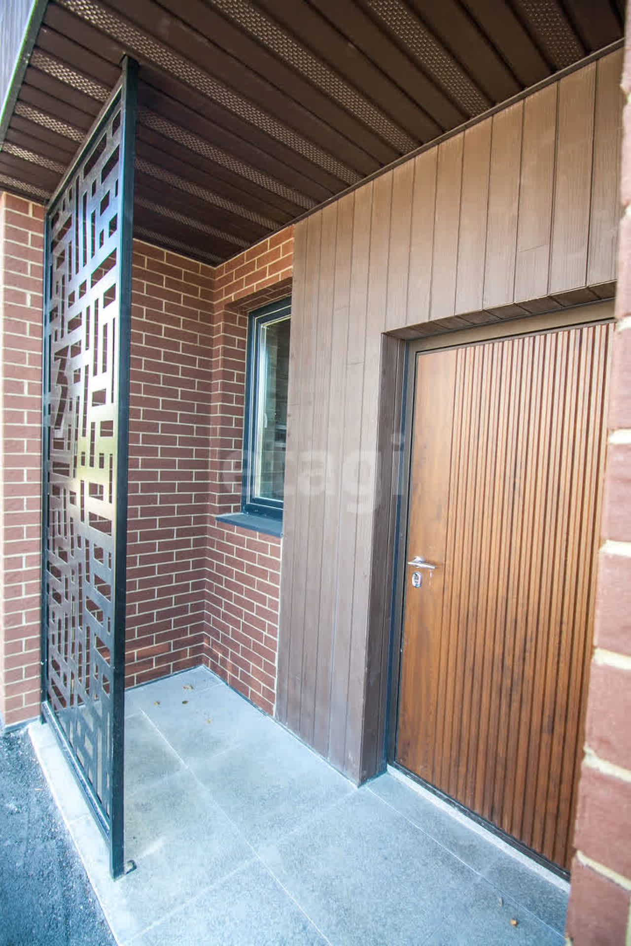 Продажа 4-комнатной квартиры, Южно-Сахалинск, Сахалинская область,  Южно-Сахалинск