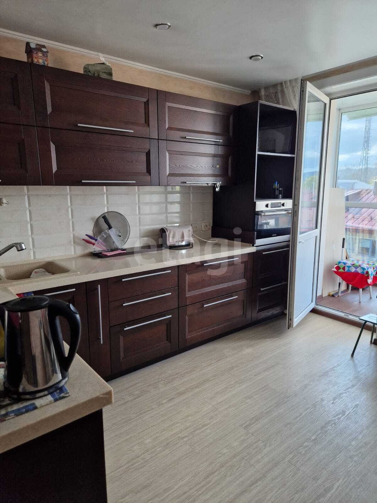 Продажа 3-комнатной квартиры, Южно-Сахалинск, Сахалинская область,  Южно-Сахалинск