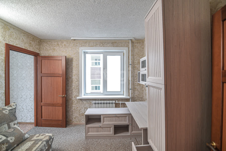 Продажа 4-комнатной квартиры, Южно-Сахалинск, Сахалинская область,  Южно-Сахалинск