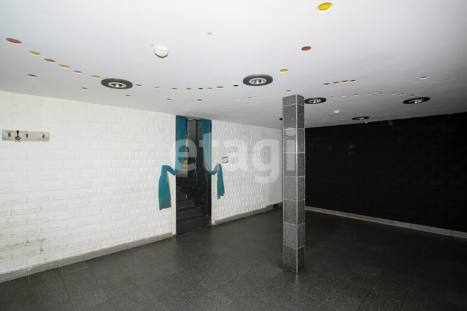 Аренда коммерческой недвижимости, 341м <sup>2</sup>, Улан-Удэ, Бурятия,  Улан-Удэ