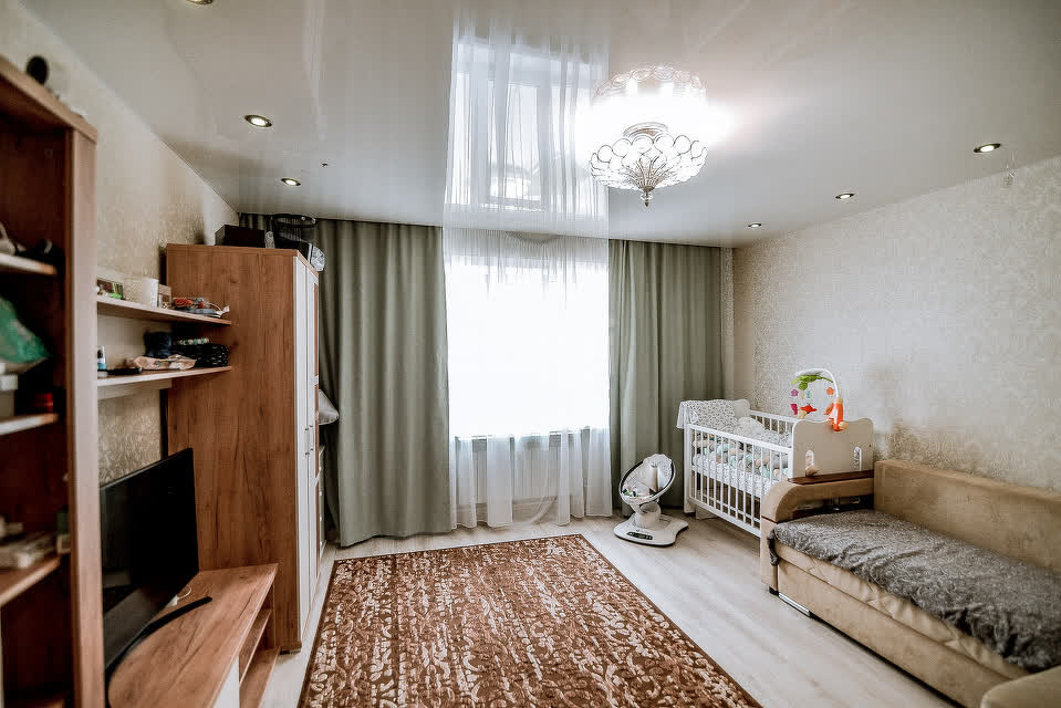 Продажа 3-комнатной квартиры, Южно-Сахалинск, Сахалинская область,  Южно-Сахалинск