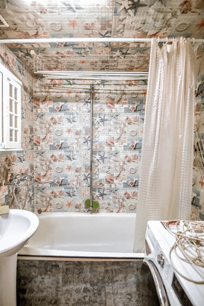 Продажа 2-комнатной квартиры, Южно-Сахалинск, Сахалинская область,  Южно-Сахалинск