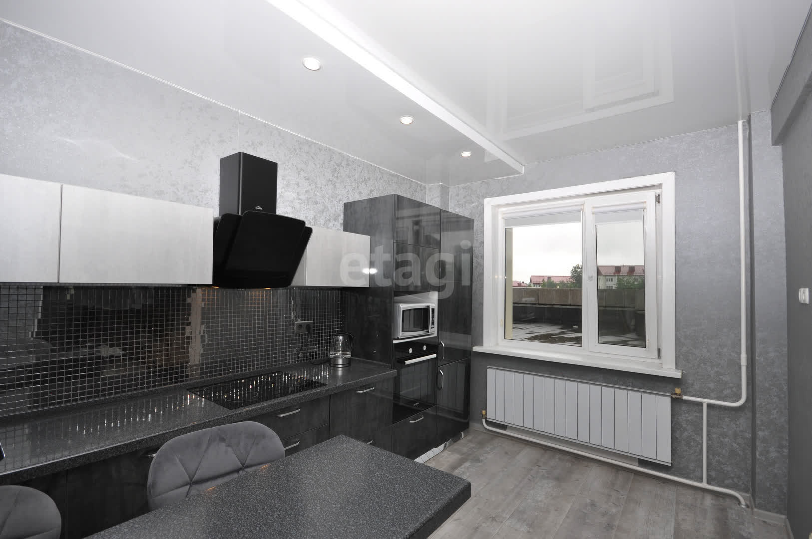 Продажа 3-комнатной квартиры, Южно-Сахалинск, Сахалинская область,  Южно-Сахалинск