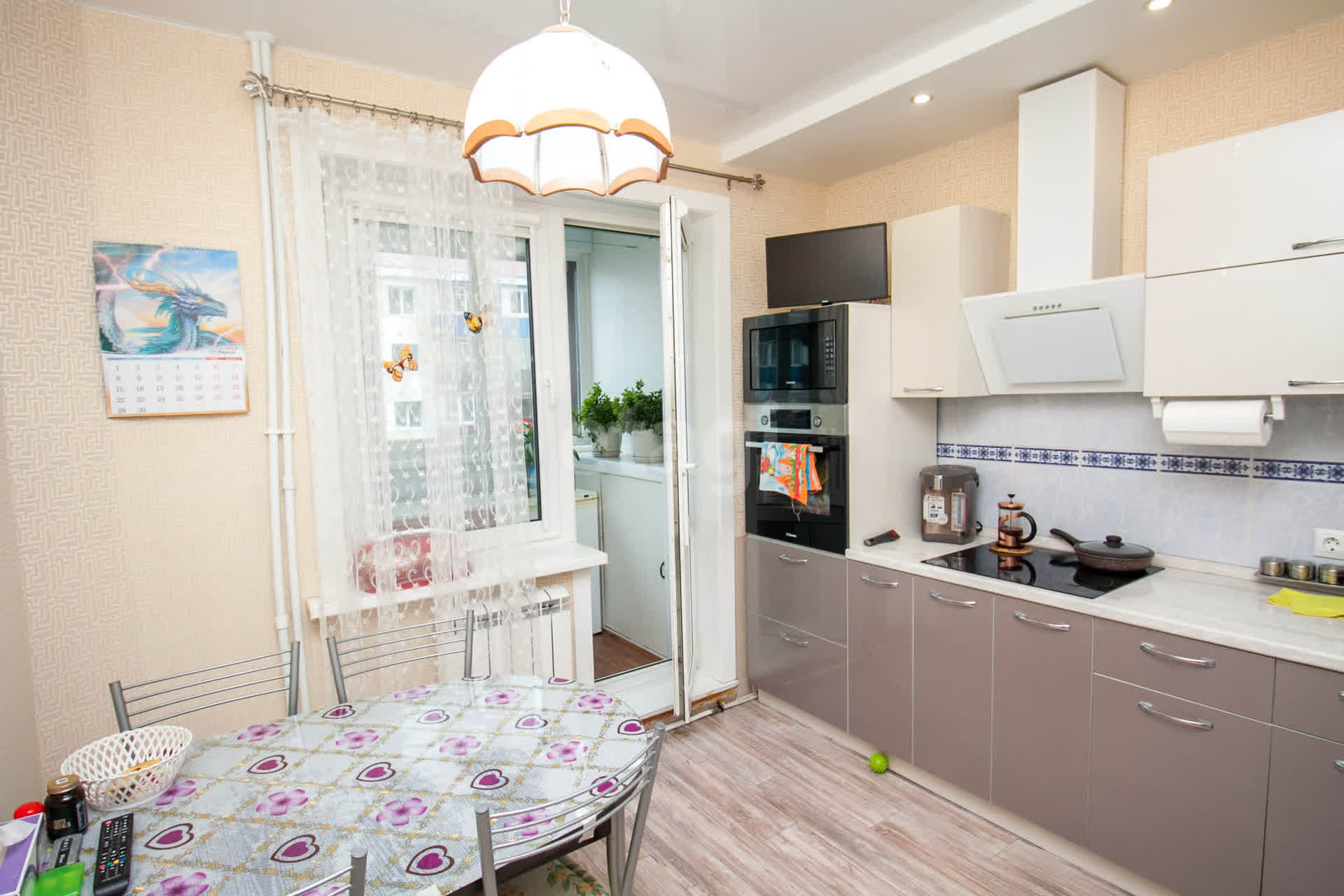 Продажа 3-комнатной квартиры, Южно-Сахалинск, Сахалинская область,  Южно-Сахалинск