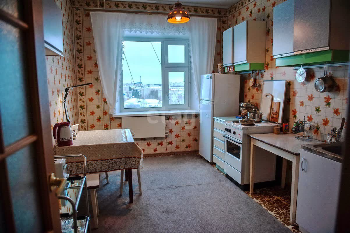 Продажа 3-комнатной квартиры, Нижневартовск, Ханты-Мансийский автономный округ,  Мегион