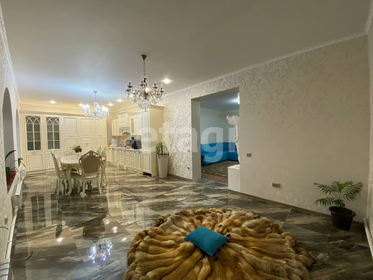 Продажа дома, 185м <sup>2</sup>, 8 сот., Улан-Удэ, Республика Бурятия,  Октябрьский