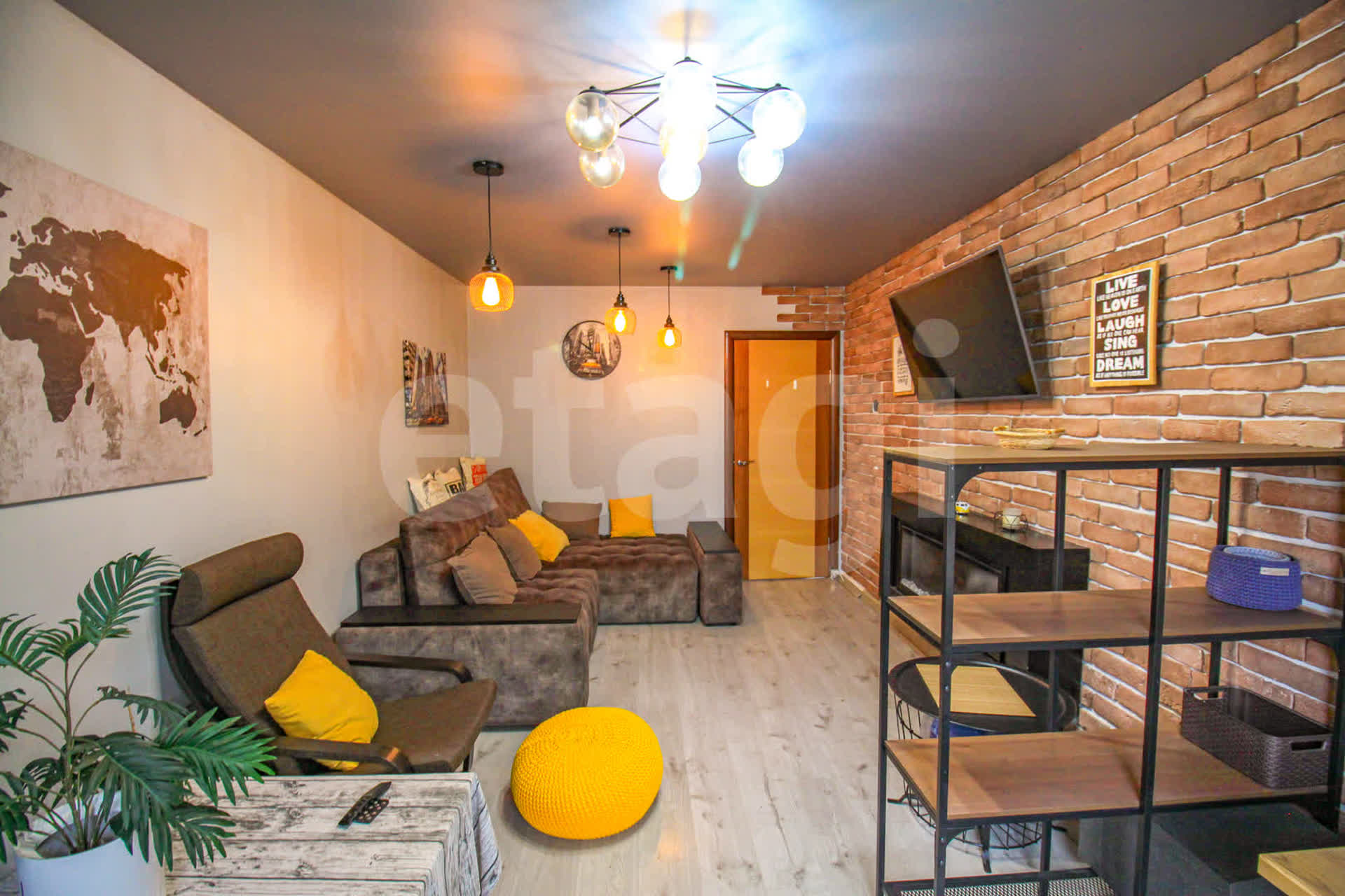 Продажа 2-комнатной квартиры, Южно-Сахалинск, Сахалинская область,  Южно-Сахалинск