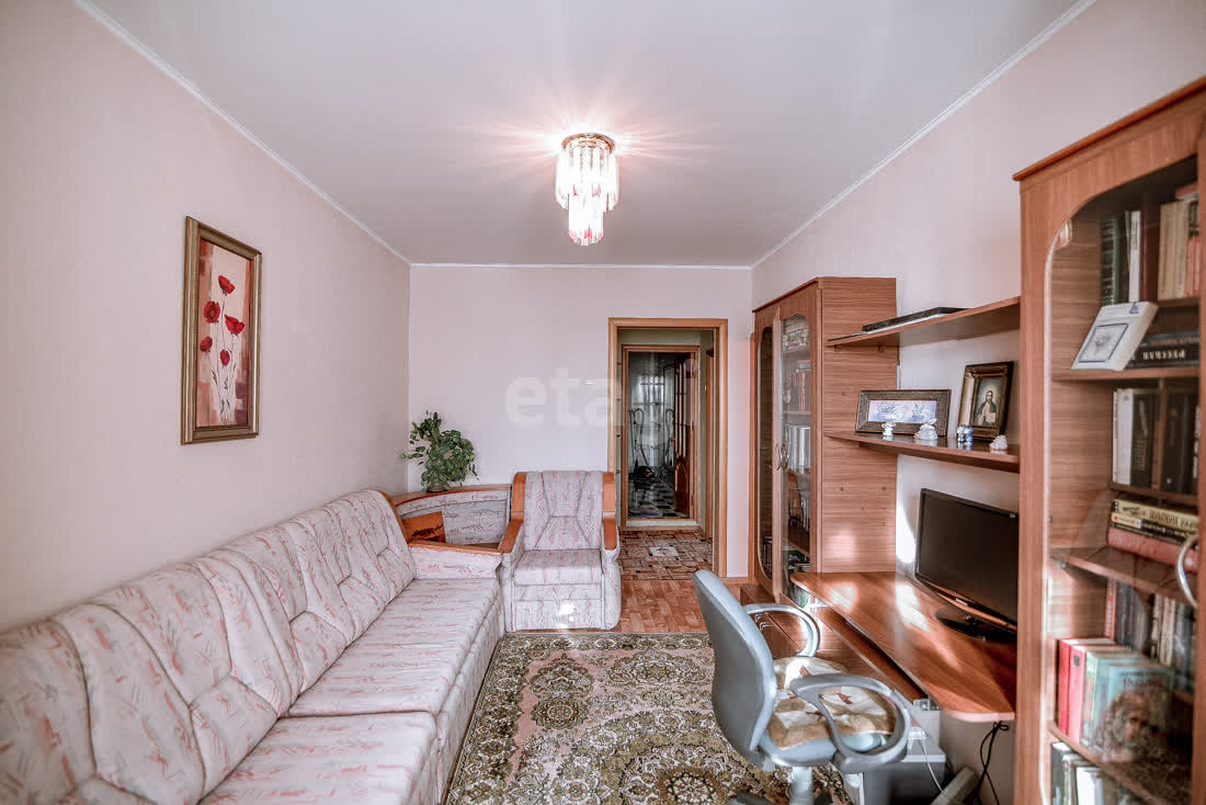 Продажа 4-комнатной квартиры, Южно-Сахалинск, Сахалинская область,  Южно-Сахалинск