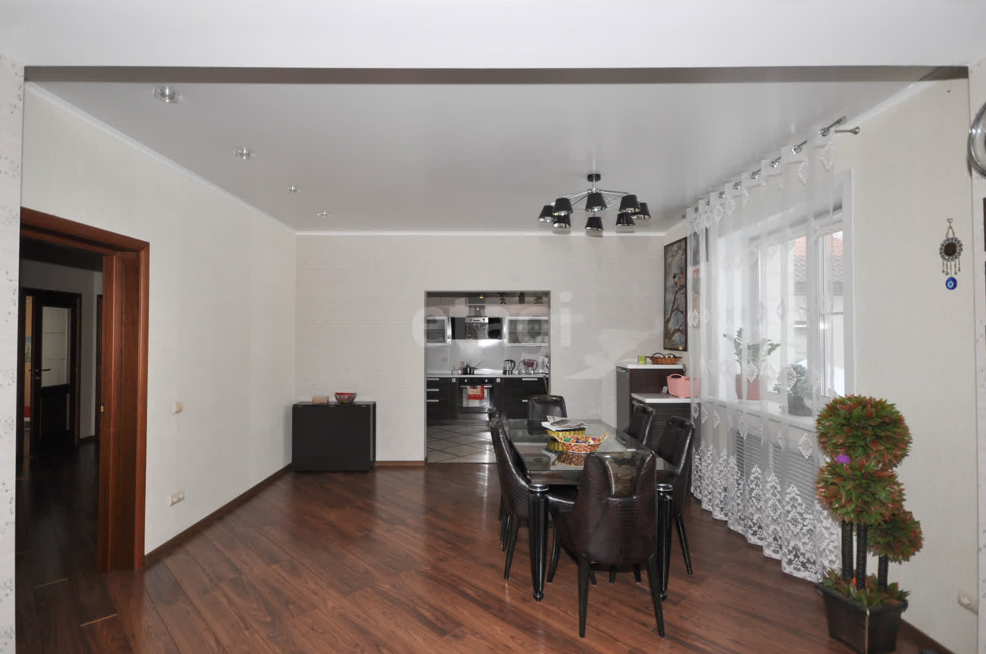 Продажа дома, 242м <sup>2</sup>, 10 сот., Южно-Сахалинск, Сахалинская область,  