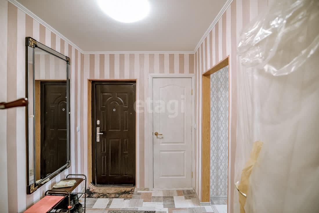 Продажа 4-комнатной квартиры, Южно-Сахалинск, Сахалинская область,  Южно-Сахалинск