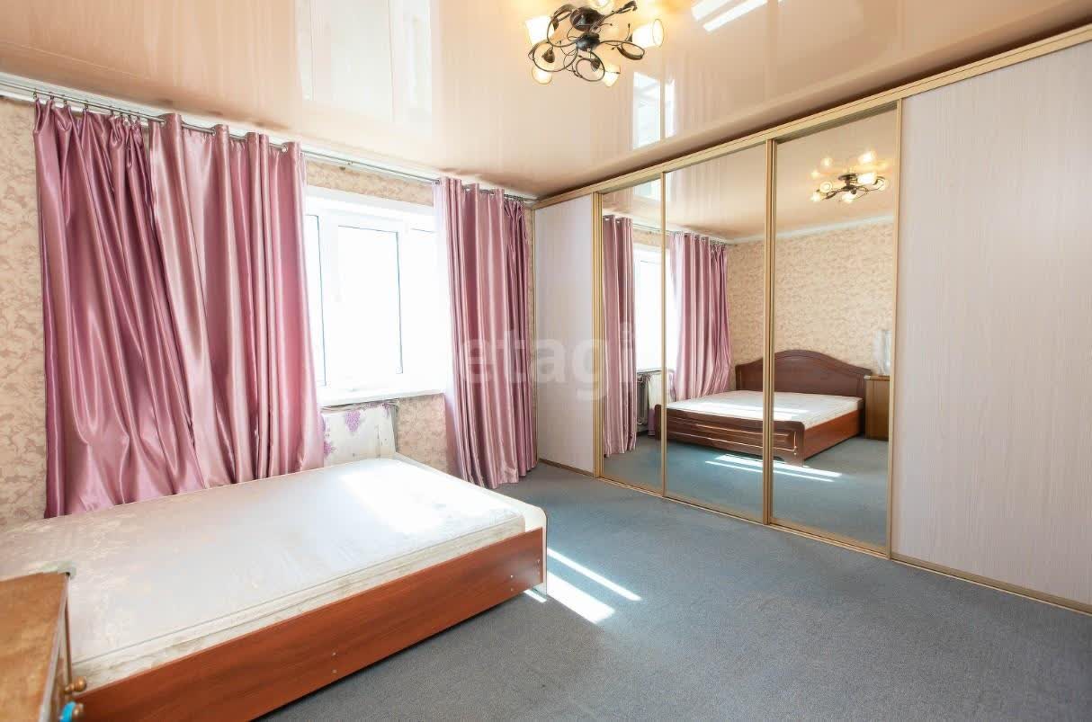 Продажа 4-комнатной квартиры, Южно-Сахалинск, Сахалинская область,  Южно-Сахалинск