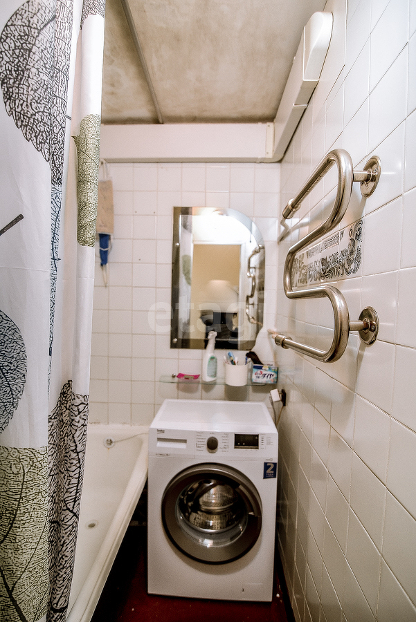 Продажа 4-комнатной квартиры, Южно-Сахалинск, Сахалинская область,  Южно-Сахалинск