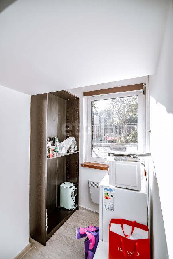 Продажа коммерческой недвижимости, 38м <sup>2</sup>, Южно-Сахалинск, Сахалинская область,  Южно-Сахалинск