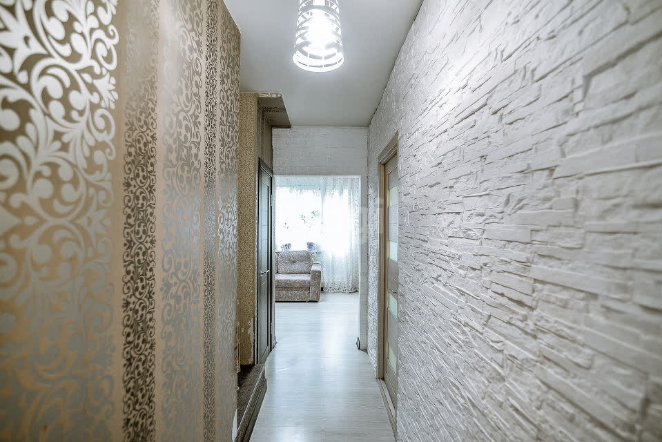 Продажа 4-комнатной квартиры, Южно-Сахалинск, Сахалинская область,  Южно-Сахалинск