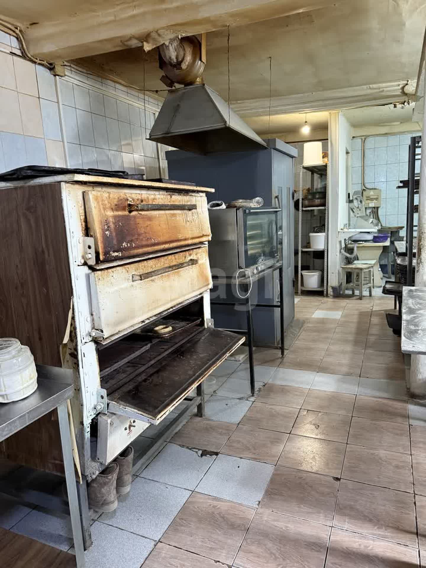 Продажа коммерческой недвижимости, 233м <sup>2</sup>, Улан-Удэ, Бурятия,  Улан-Удэ