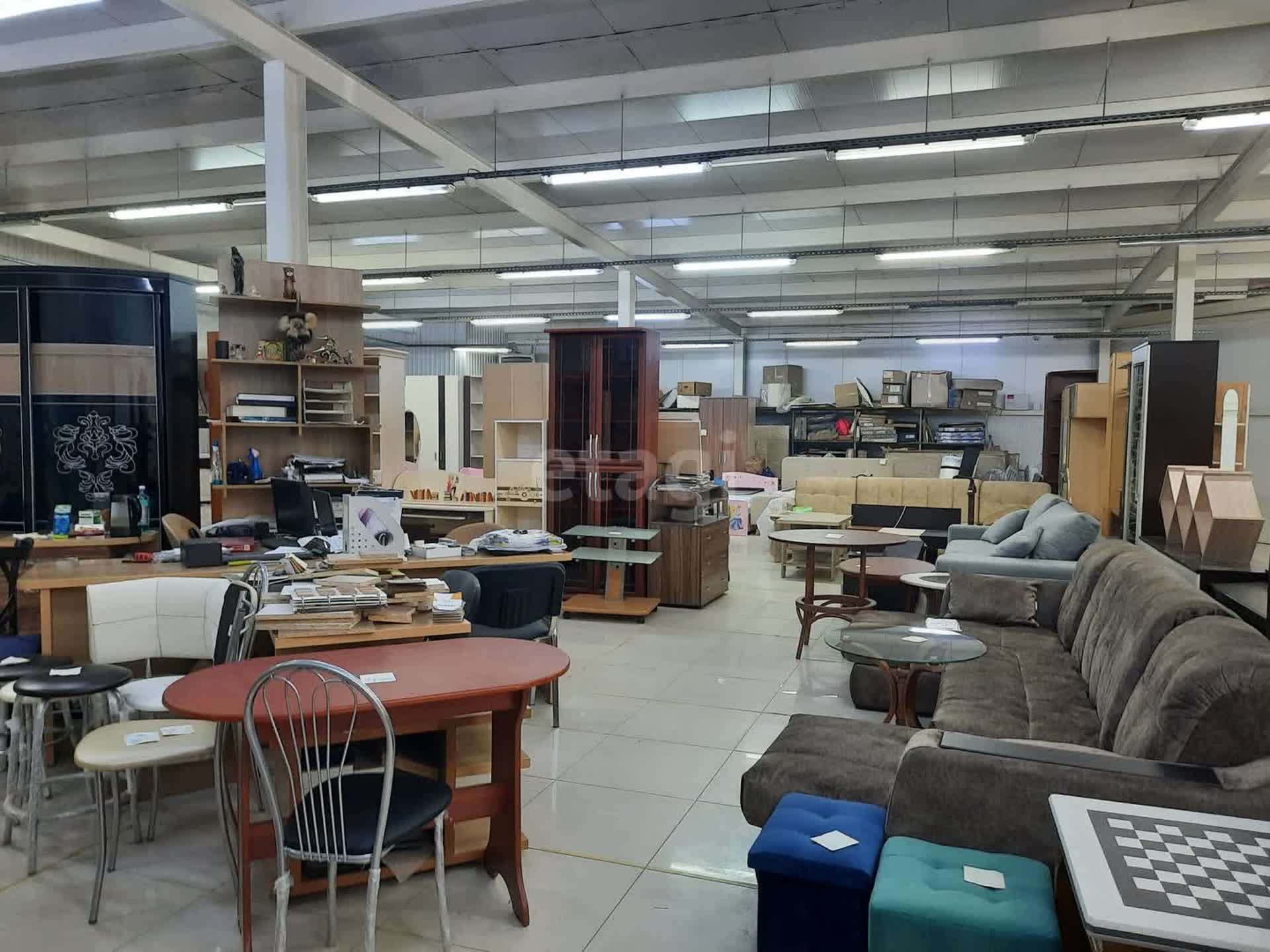 Аренда коммерческой недвижимости, 400м <sup>2</sup>, Южно-Сахалинск, Сахалинская область,  Южно-Сахалинск