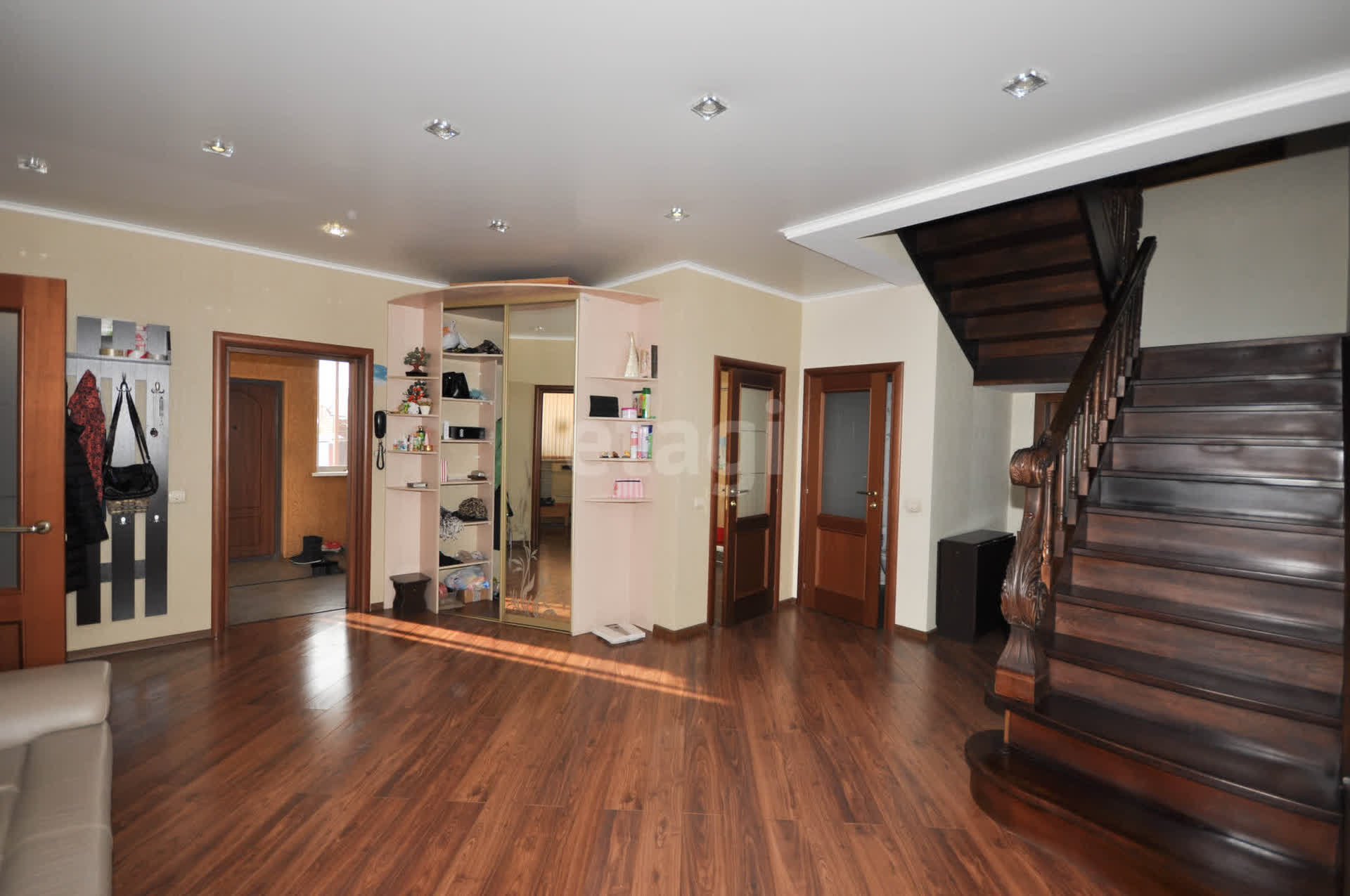 Продажа дома, 242м <sup>2</sup>, 10 сот., Южно-Сахалинск, Сахалинская область,  