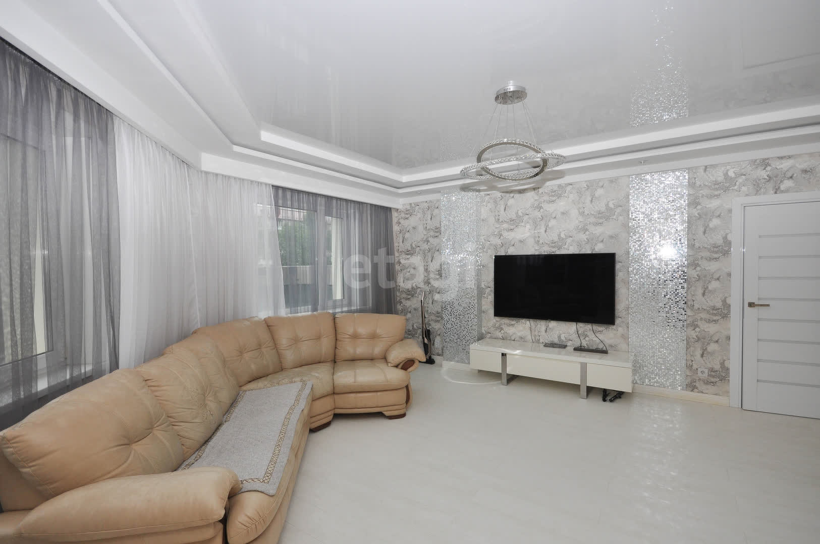 Продажа 3-комнатной квартиры, Южно-Сахалинск, Сахалинская область,  Южно-Сахалинск