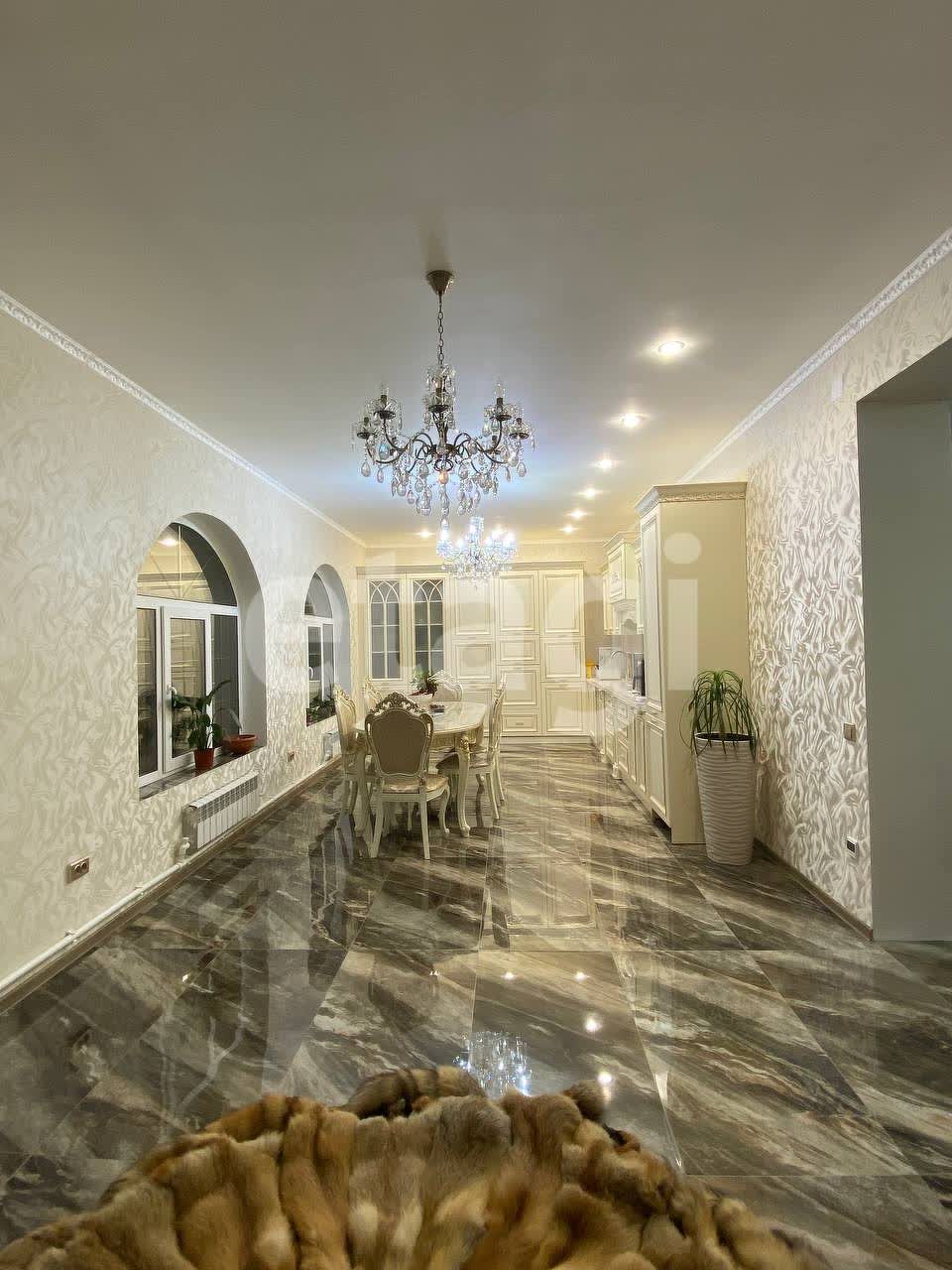 Продажа дома, 185м <sup>2</sup>, 8 сот., Улан-Удэ, Республика Бурятия,  Октябрьский