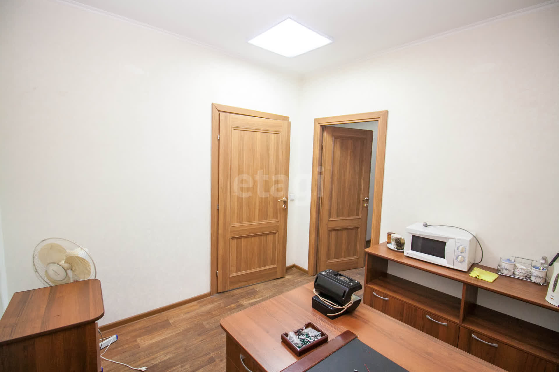 Продажа коммерческой недвижимости, 559м <sup>2</sup>, Южно-Сахалинск, Сахалинская область,  Южно-Сахалинск