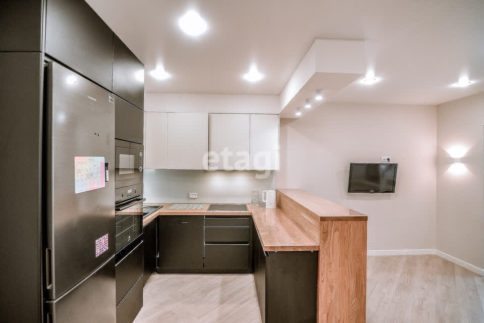 Продажа 2-комнатной квартиры, Южно-Сахалинск, Сахалинская область,  Южно-Сахалинск