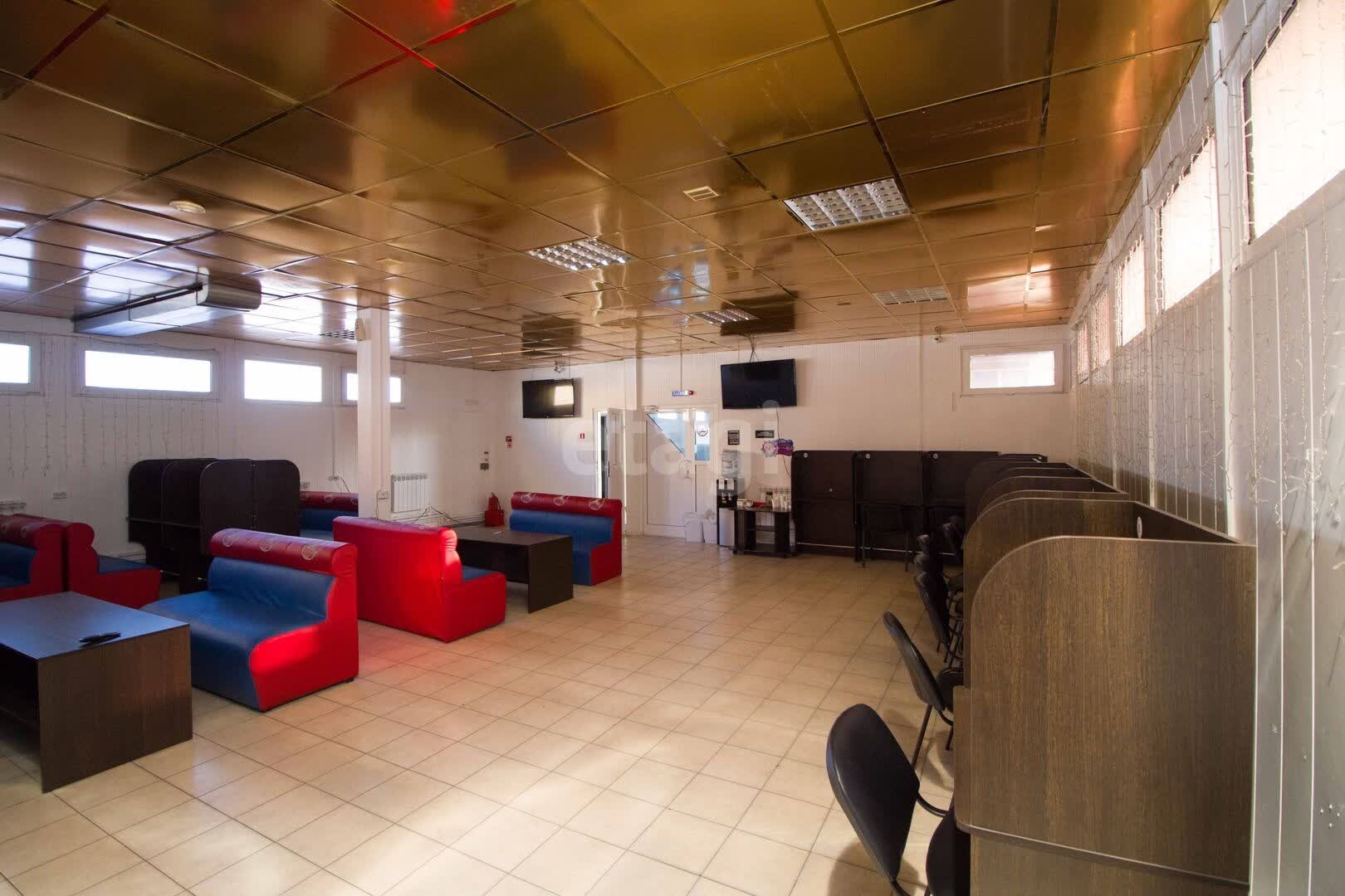 Продажа коммерческой недвижимости, 121м <sup>2</sup>, Новый Уренгой, Ямало-Ненецкий АО,  Новый Уренгой