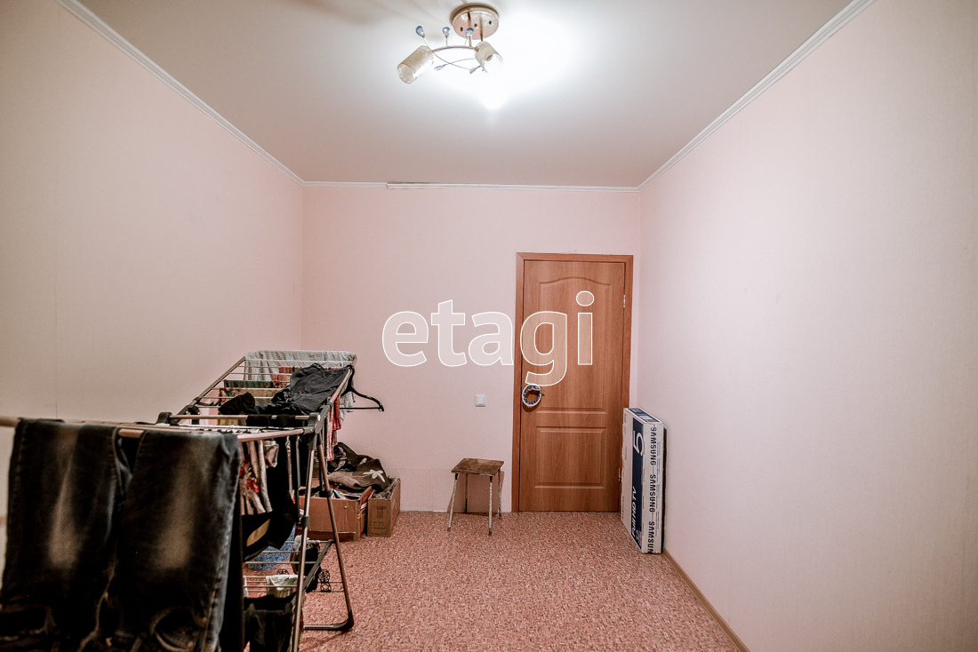 Продажа 3-комнатной квартиры, Южно-Сахалинск, Сахалинская область,  Южно-Сахалинск