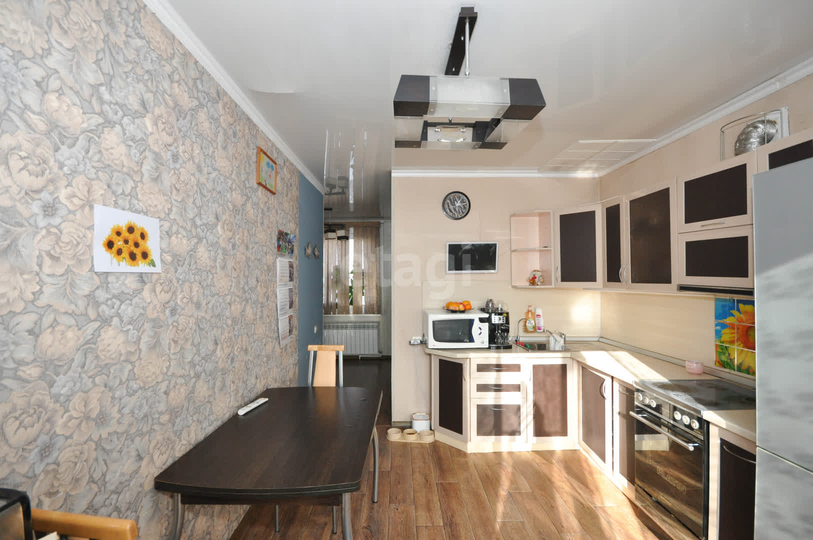 Продажа 3-комнатной квартиры, Южно-Сахалинск, Сахалинская область,  Южно-Сахалинск