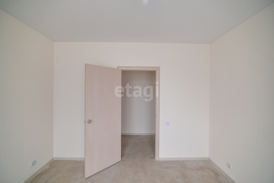 Продажа 2-комнатной квартиры, Южно-Сахалинск, Сахалинская область,  Южно-Сахалинск