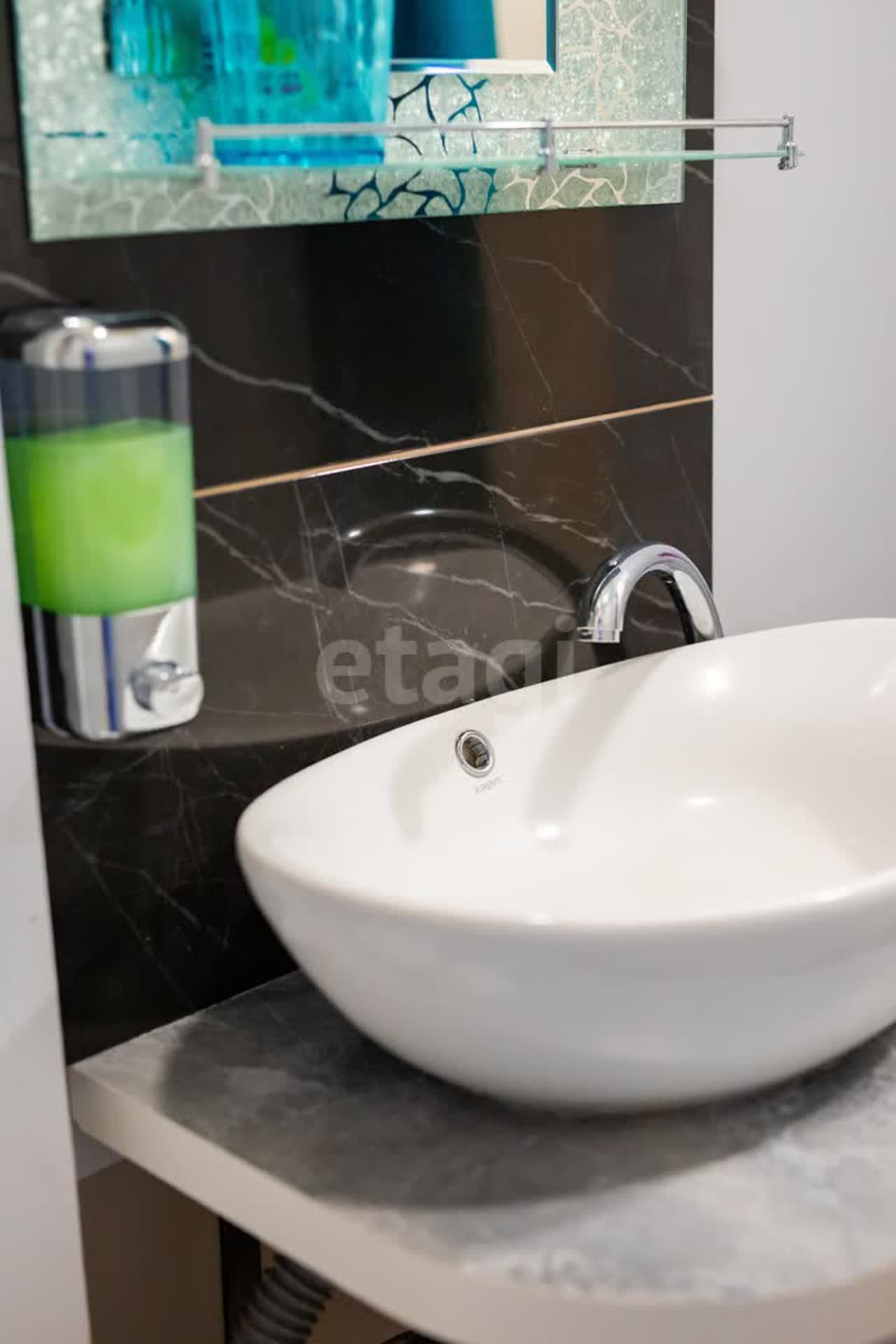 Продажа коммерческой недвижимости, 700м <sup>2</sup>, Южно-Сахалинск, Сахалинская область,  Южно-Сахалинск