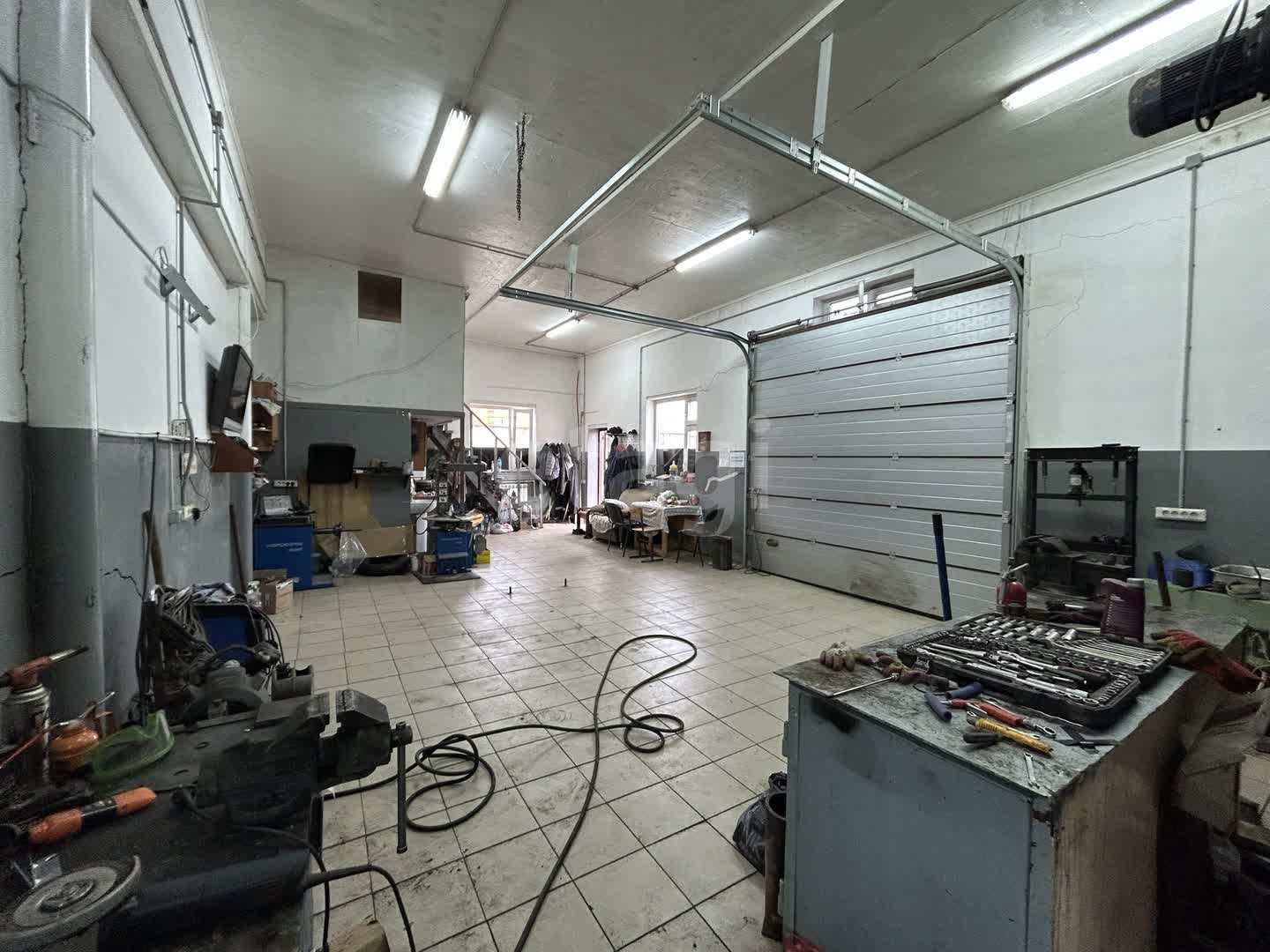 Продажа коммерческой недвижимости, 101м <sup>2</sup>, Новый Уренгой, Ямало-Ненецкий АО,  Новый Уренгой