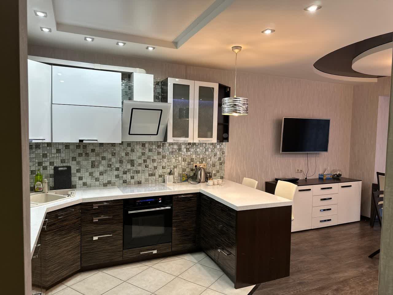 Продажа 3-комнатной квартиры, Южно-Сахалинск, Сахалинская область,  Южно-Сахалинск