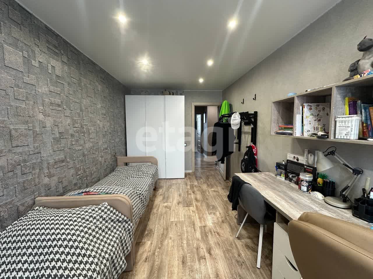 Продажа 3-комнатной квартиры, Улан-Удэ, Республика Бурятия,  Улан-Удэ