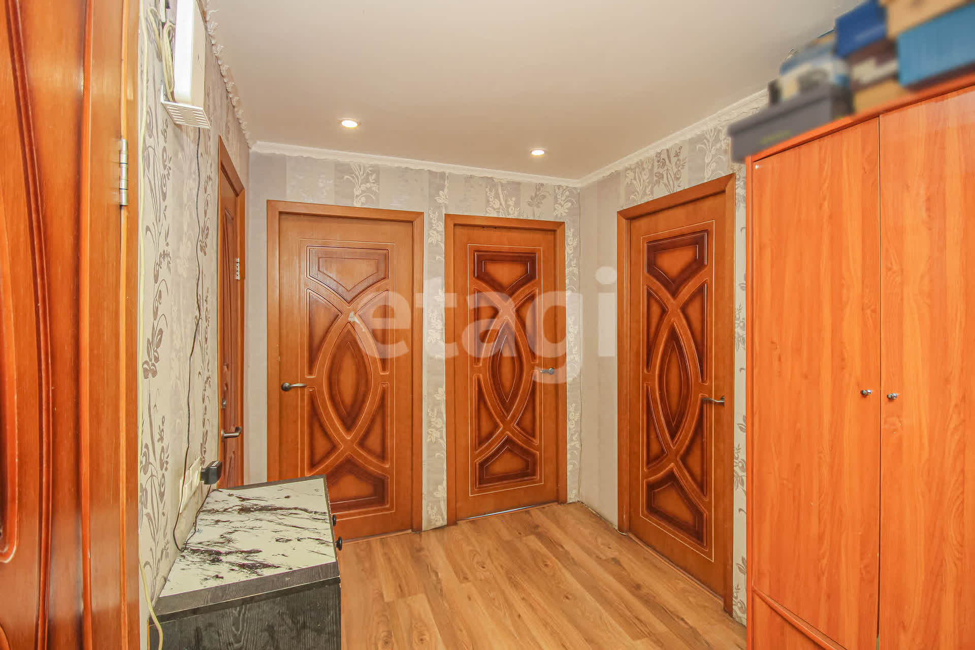 Продажа 5-комнатной квартиры, Улан-Удэ, Республика Бурятия,  Улан-Удэ