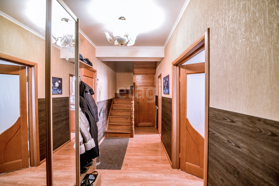 Продажа 4-комнатной квартиры, Южно-Сахалинск, Сахалинская область,  Южно-Сахалинск